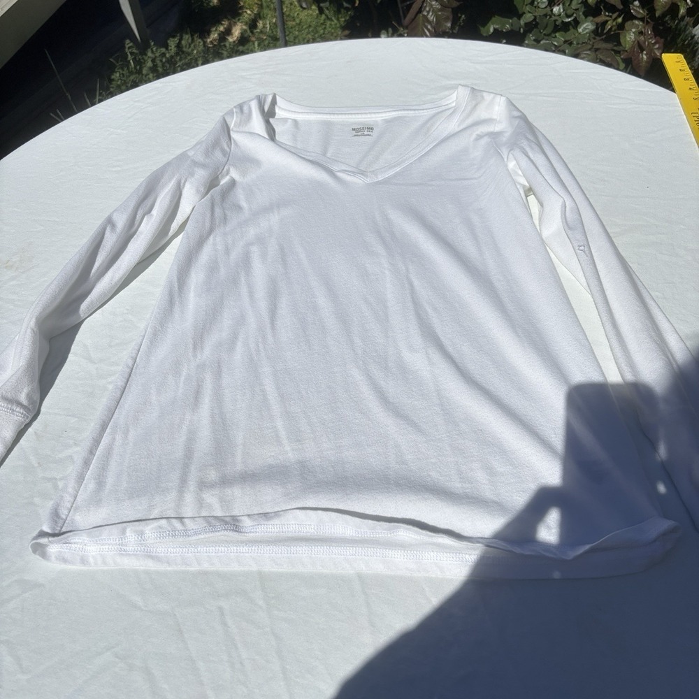 Mossimo Supply Co. Womens Regular Fit V-Neck Top Long Sleeve Size L White